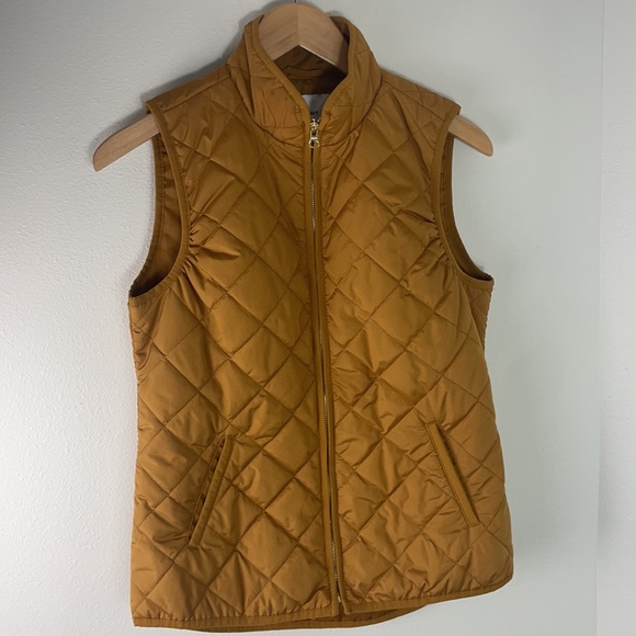 Old Navy Lightweight Quilted Vest Womens size XS - Picture 3 of 5